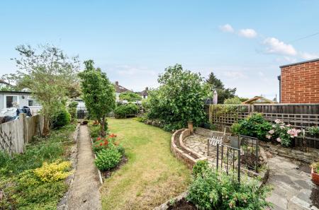 1304160-29-684052...