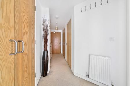 1307136-5-6846f93...