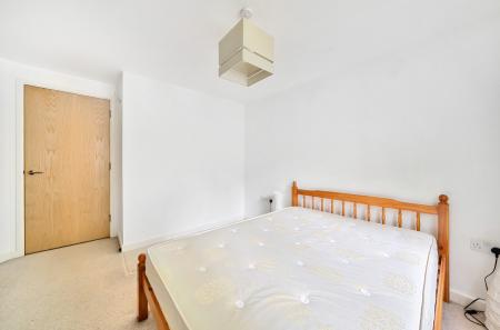 1307136-4-6846f92...