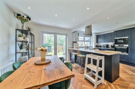 1310950-9-6854024...