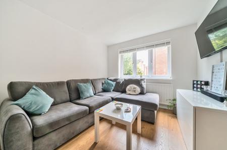 1327000-8-6878d2b...