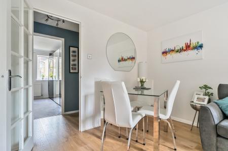 1327000-9-6878d2c...