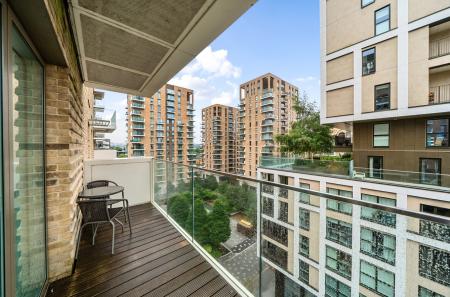 1333466-18-688b35...