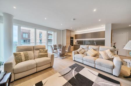 1333466-7-688b31c...