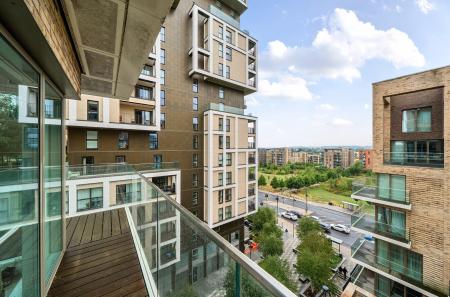 1333466-19-688b35...