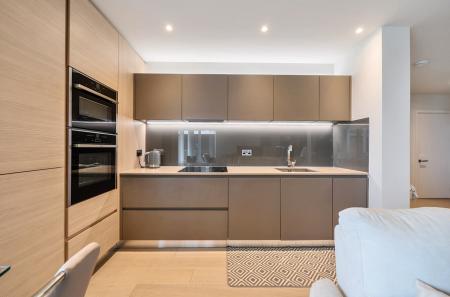 1333466-5-688b31b...