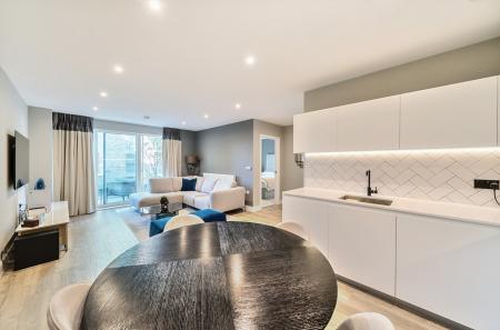 1340337-10-689efa...