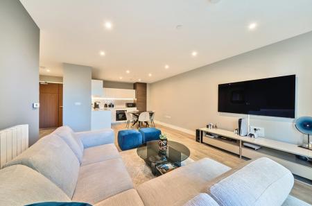 1340337-12-689efa...