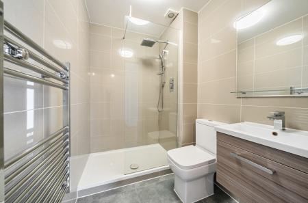 1344315-12-68b1b0...