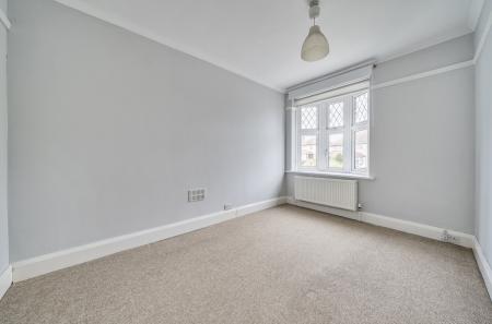 1345095-2-68b1889...