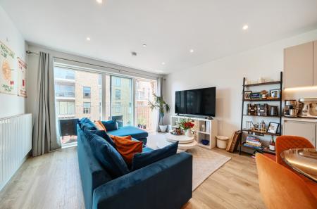 1350203-5-68c2ca3...