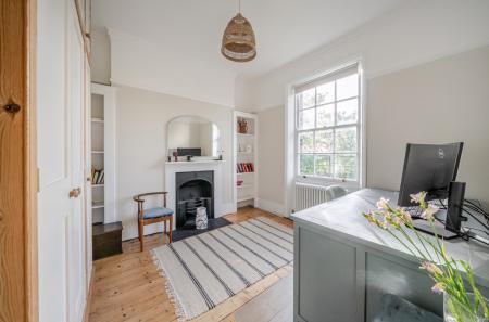 1358926-16-68d506...