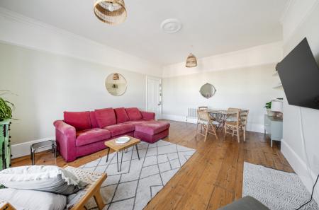 1358926-11-68d506...