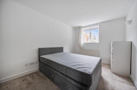 1360588-16-68d668...