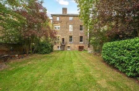 1360584-3-68dd30c...