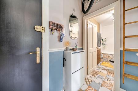 1360584-7-68dd30d...