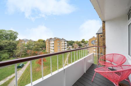 1365295-1-68eccf6...