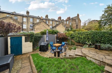 1372455-2-68fa1f1...