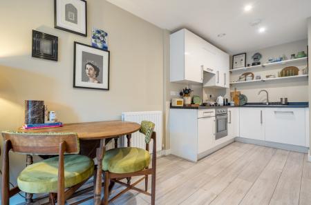 1371970-10-68fa05...