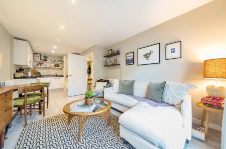 1371970-11-68fa05...