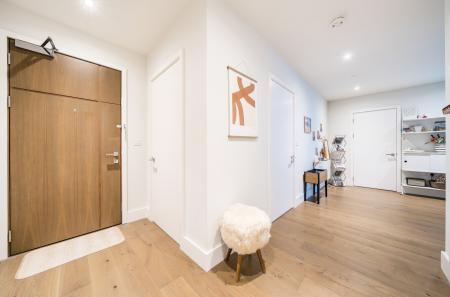 1364342-15-68f609...