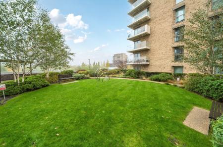 1364342-18-68f609...