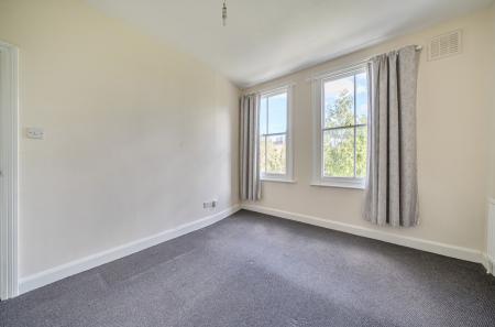 1360053-4-68d5671...