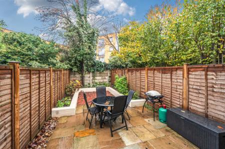 1380907-16-691701...