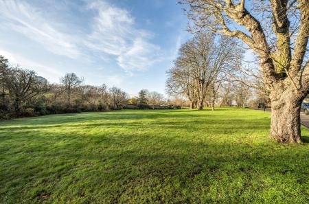 1389038-17-693a9a...