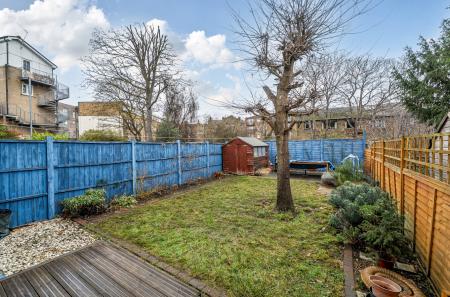 1394255-3-6964f85...