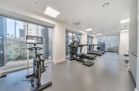 1405060-12-697c98...