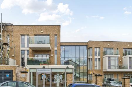 1404042-18-697359...