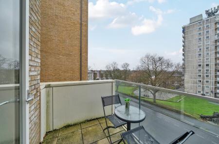 1404042-14-697359...