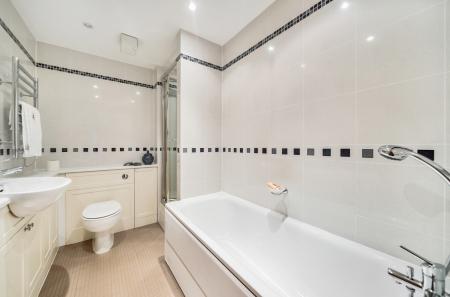 1312182-5-685fc91...