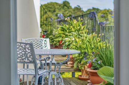 1312182-8-685fc95...