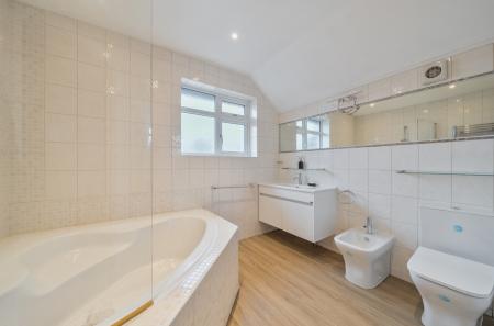 1395353-2-695ff16...