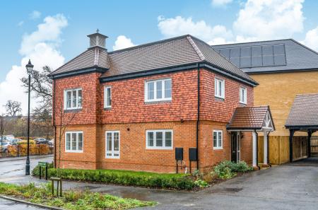 1386635-18-692dea...