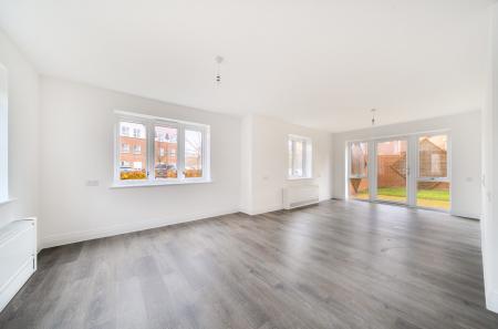 1386635-10-692de9...