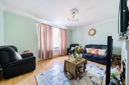 1321154-5-686d04d...