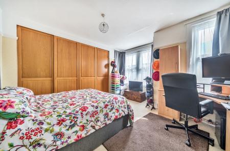 10-681b39da77fcf-...