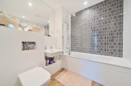 26-68235f8f2ba33-...