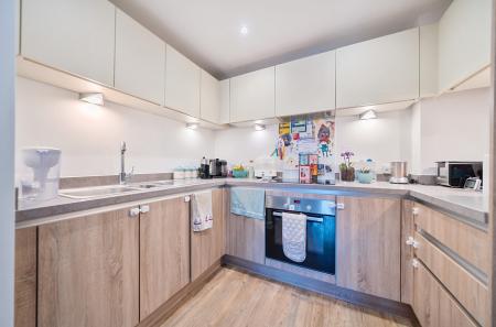 10-68235ec486d77-...