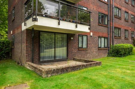 1300675-34-683749...