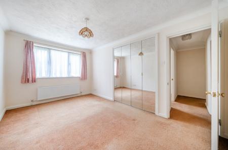 1300675-7-6837486...