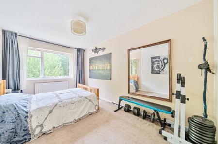 1294230-3-6826676...