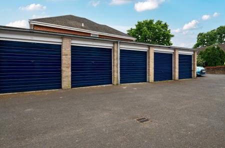 1294230-28-682668...