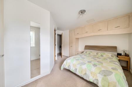 1305344-9-684072f...