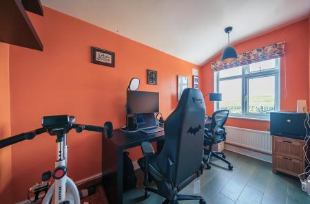 1311342-10-684c7a...