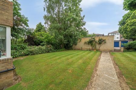 1310704-10-684aa3...