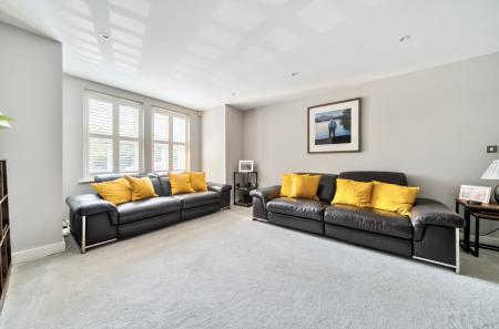 1311680-11-685061...